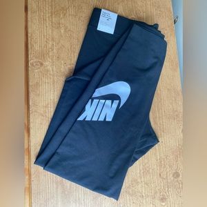 Nike leggings